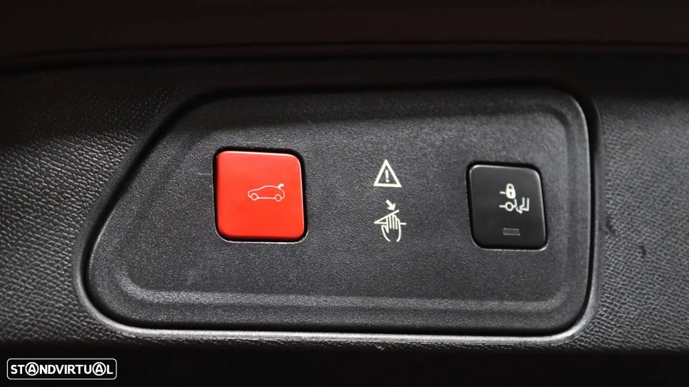 Peugeot 3008 1.5 BlueHDi Allure EAT8 - 11