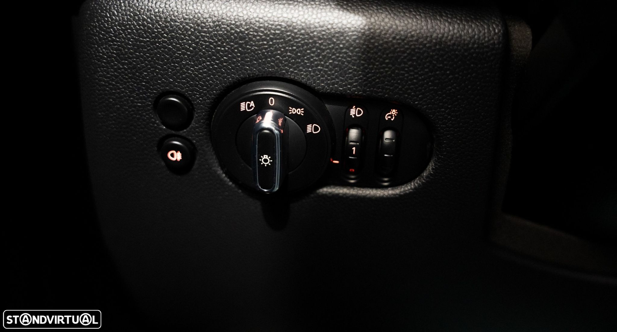MINI 3 Portas Cooper SE Premium Essential - 12