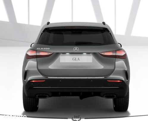 Mercedes-Benz GLA 200 AMG Line - 5