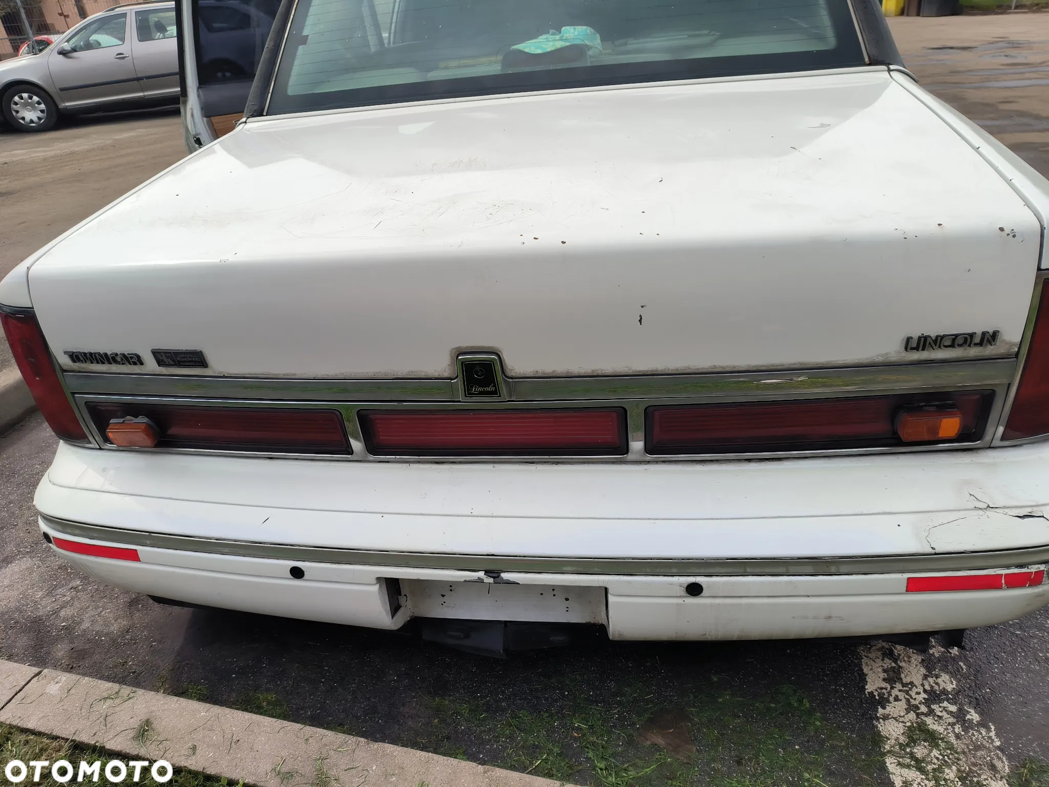 Części drzwi zderzak maska Lincoln Town Car II 89-97 4.8 V8 - 33