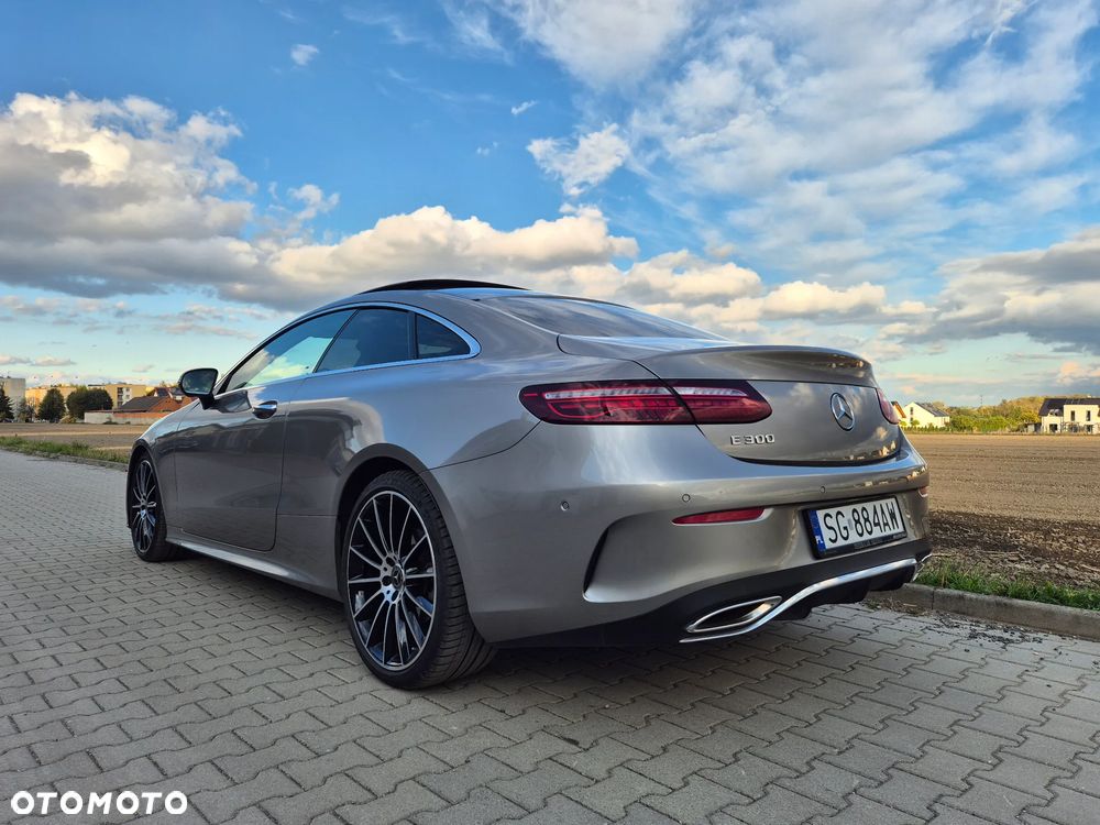 Mercedes-Benz Klasa E - 22