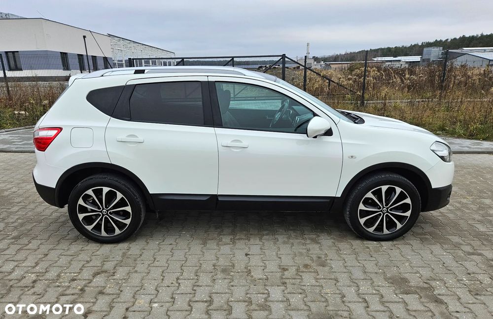 Nissan Qashqai 1.6 dCi 4 x 4 DPF Start/Stop I-Way - 13