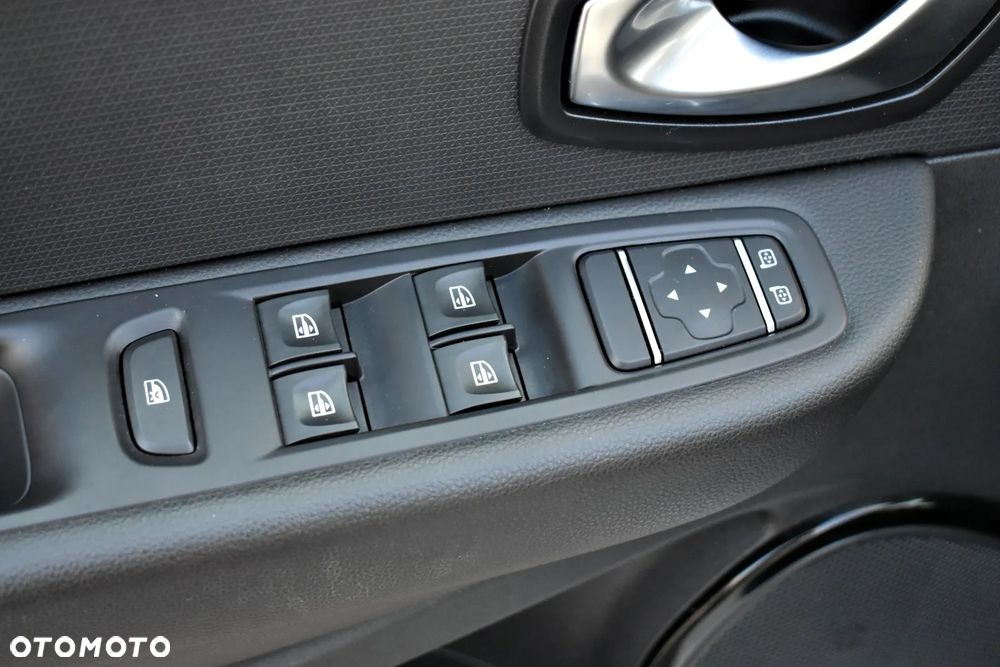 Renault Clio 0.9 Energy TCe Limited EU6 - 30