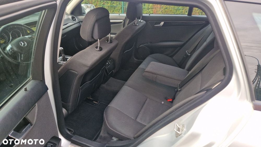 Mercedes-Benz Klasa C 200 CDI BlueEff Classic - 13