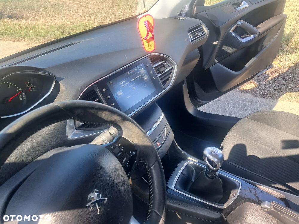 Peugeot 308 e-HDi 115 Stop & Start Allure - 11