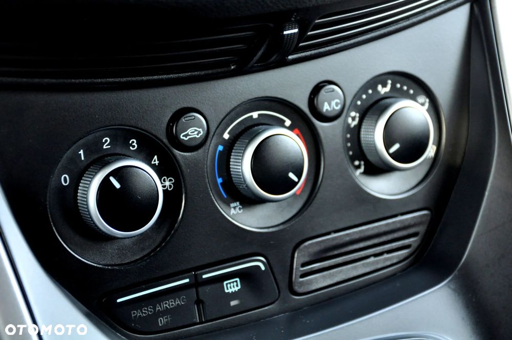 Ford Escape - 40