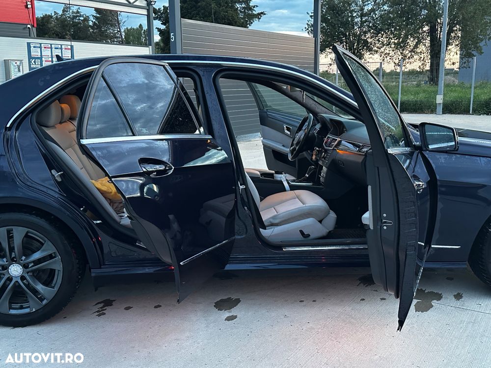 Mercedes-Benz E - 11