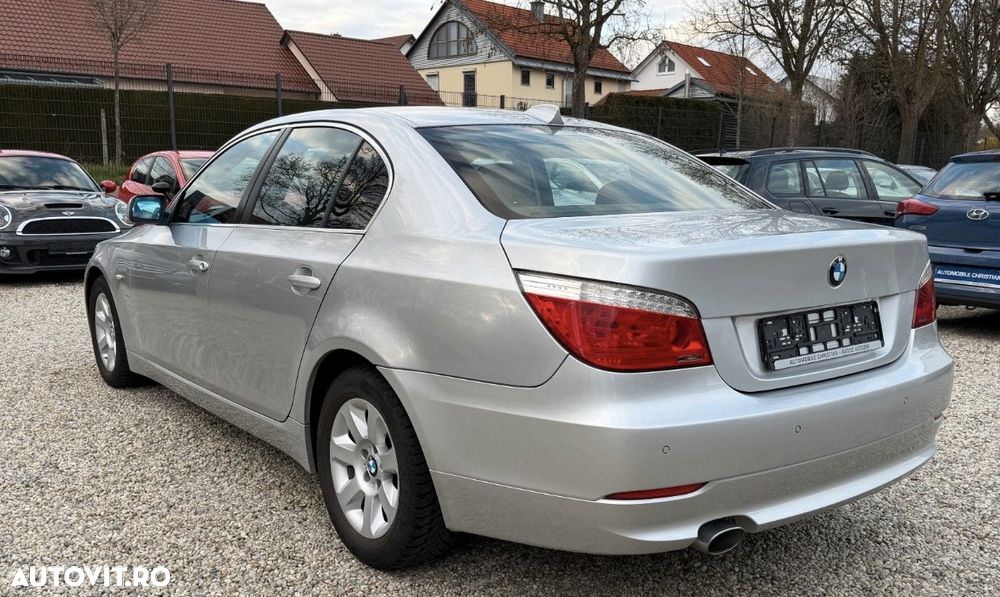 BMW Seria 5 520d Aut. Edition Exclusive - 7