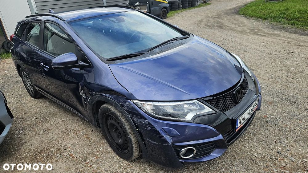 Honda Civic 1.6 i-DTEC Executive Black Edition - 3