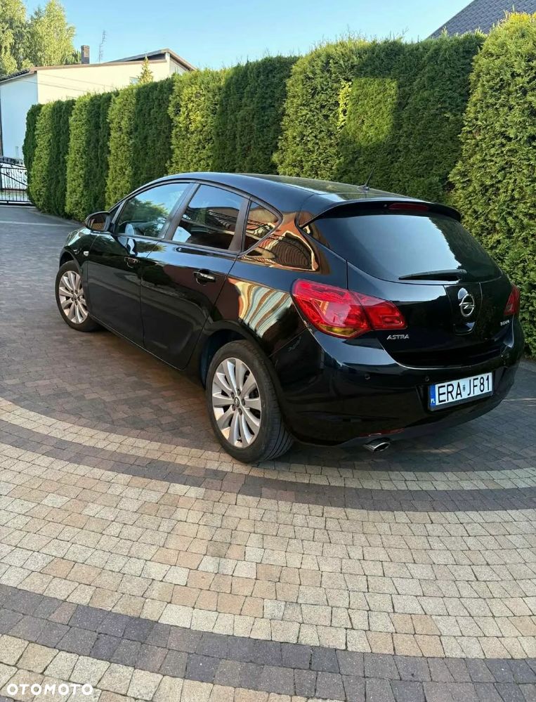 Opel Astra 1.4 Turbo - 2