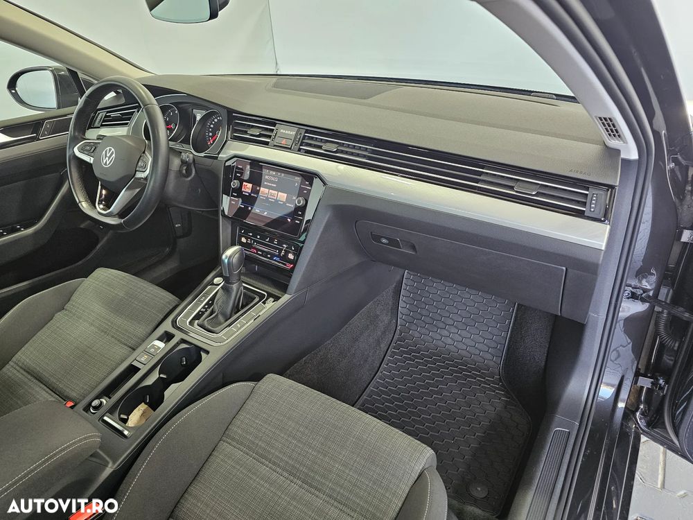 Volkswagen Passat 1.5 TSI ACT DSG Comfortline - 28