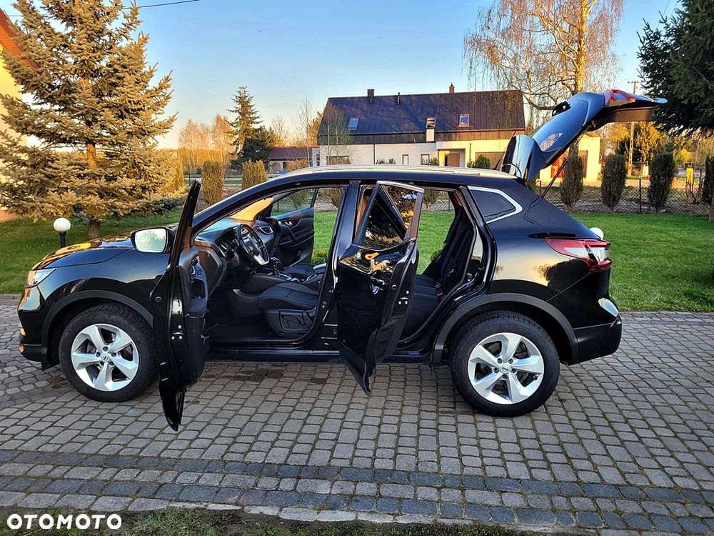 Nissan Qashqai 1.3 DIG-T SHIRO - 7