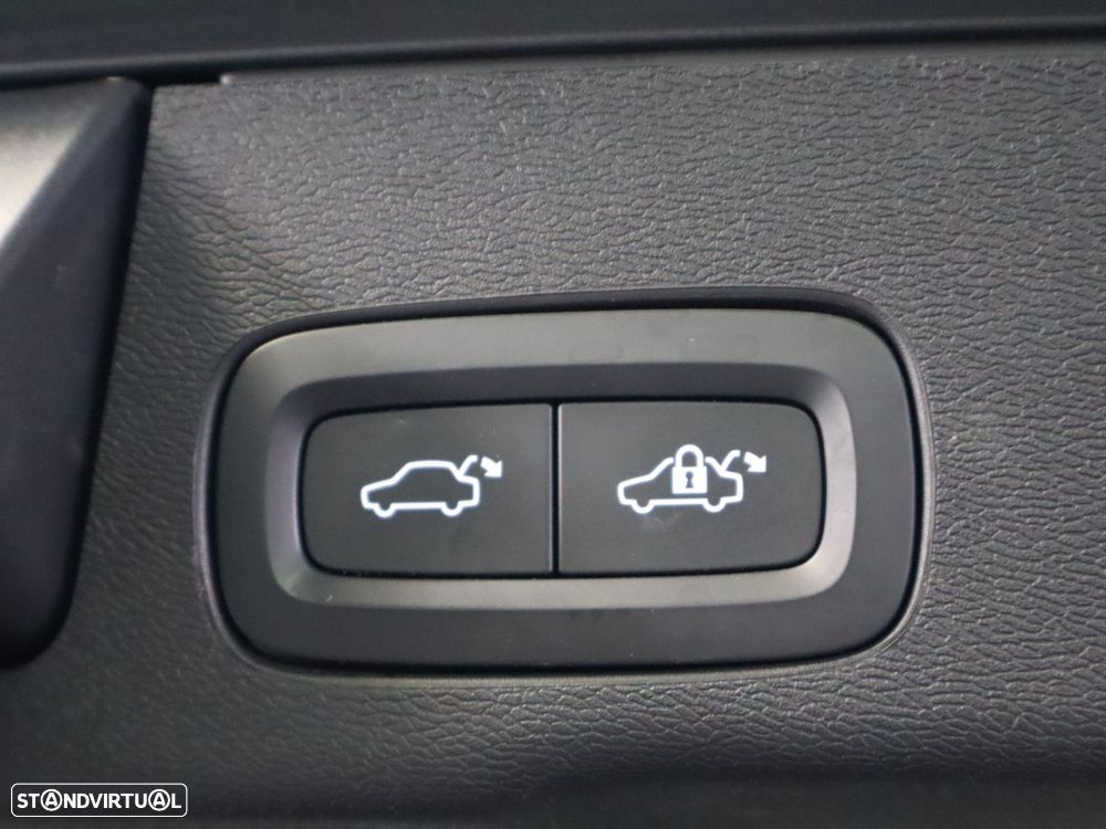 Volvo XC 60 2.0 T6 PHEV Inscription AWD - 21