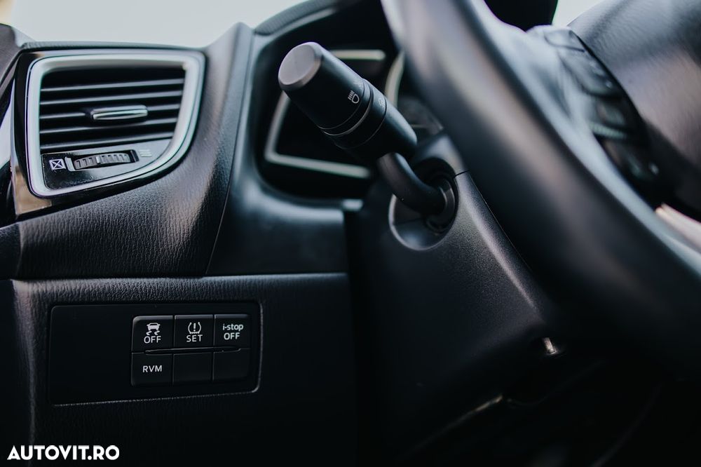 Mazda 3 SKYACTIV-D 105 Sports-Line - 12