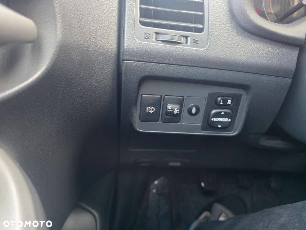 Toyota Corolla 1.6 2010 - 11