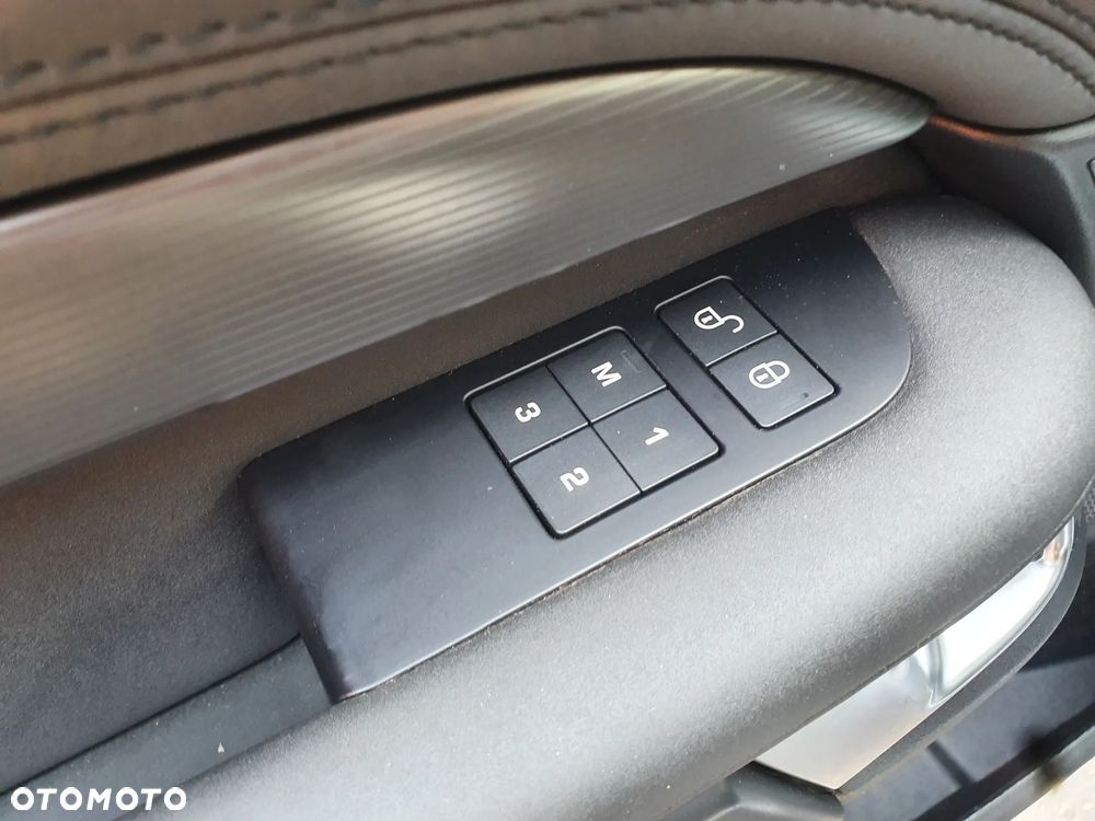 Land Rover Discovery 2.0 SD4 HSE Luxury - 20