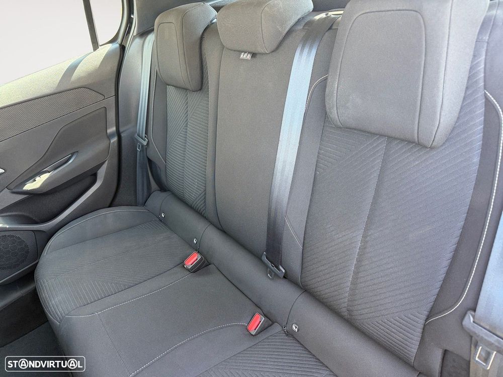 Peugeot 308 1.2 PureTech Active Pack — fotografia 13