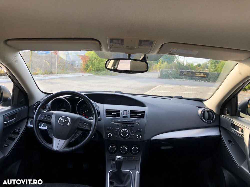 Mazda 3 - 3