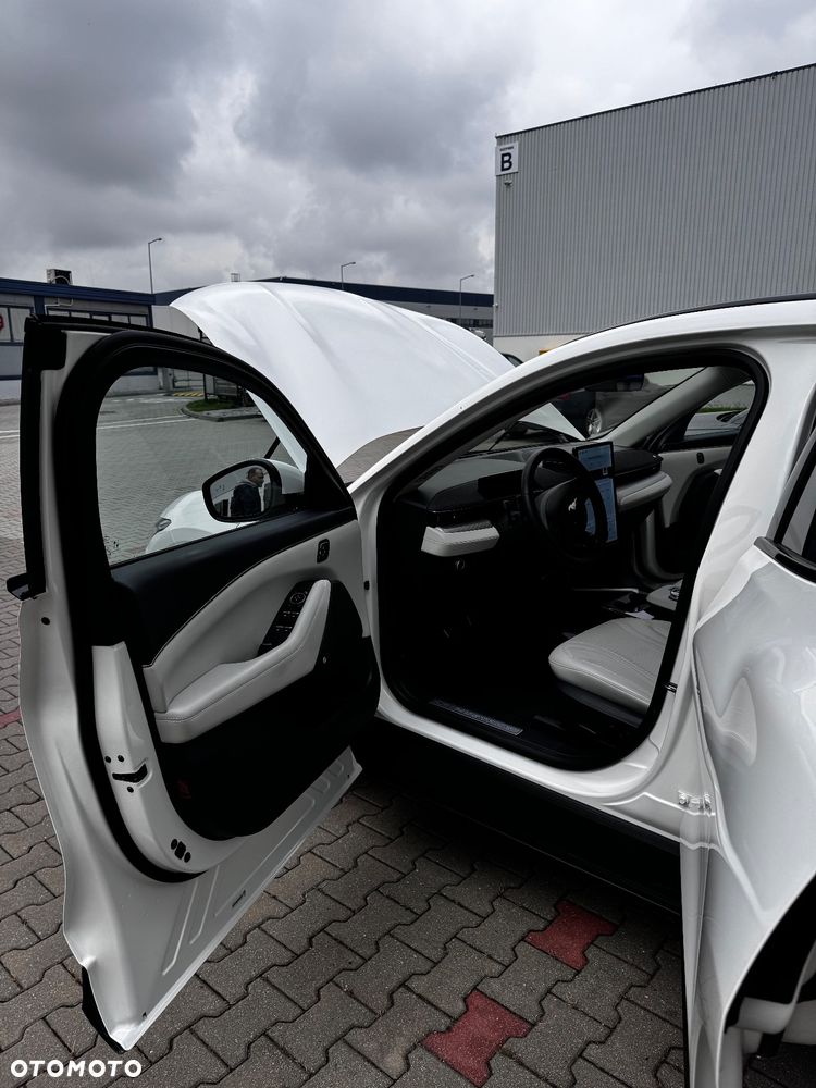 Ford Mustang Mach-E - 28