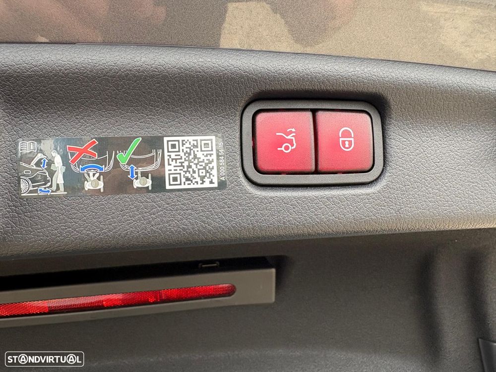 Mercedes-Benz C 300 d AMG Line - 40