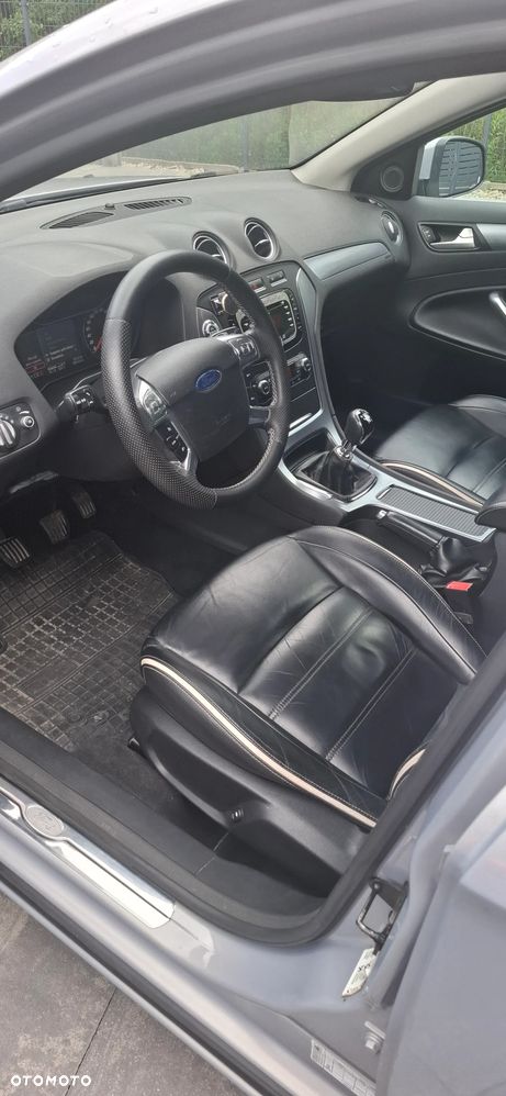 Ford Mondeo 2.0 TDCi Titanium - 11