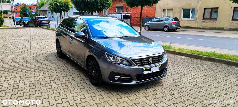 Peugeot 308 PureTech 130 Stop & Start Allure - 1