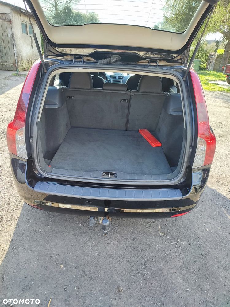 Volvo V50 2.0D DPF Momentum - 9