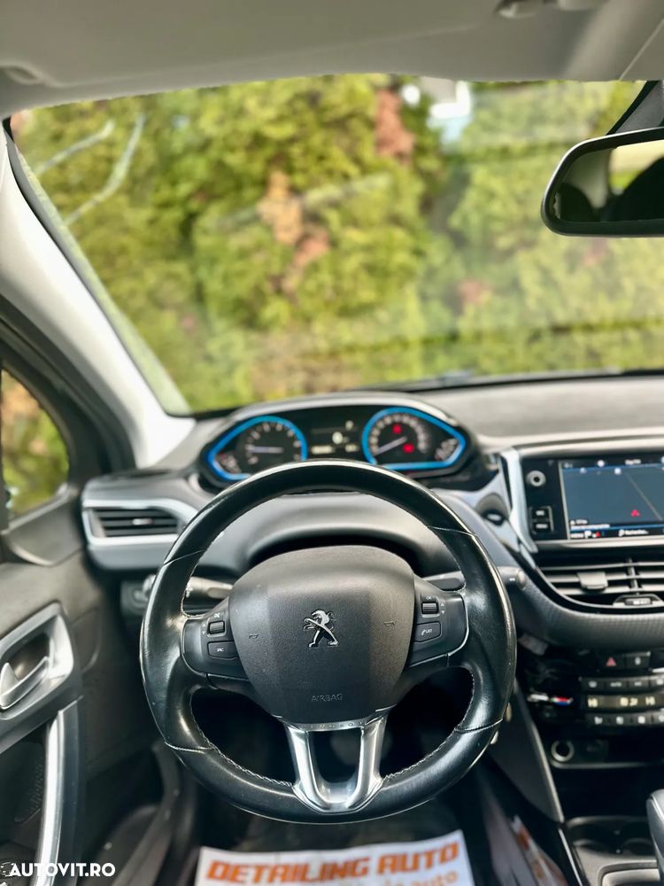 Peugeot 2008 - 14
