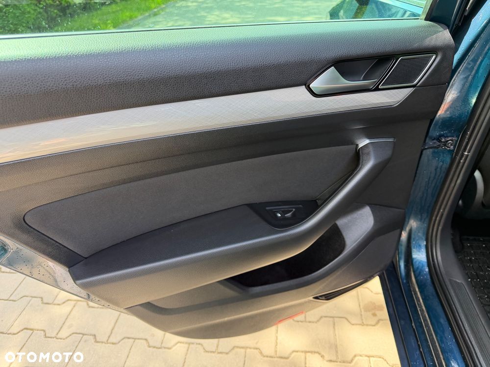 Volkswagen Passat 2.0 TDI EVO Business DSG - 29