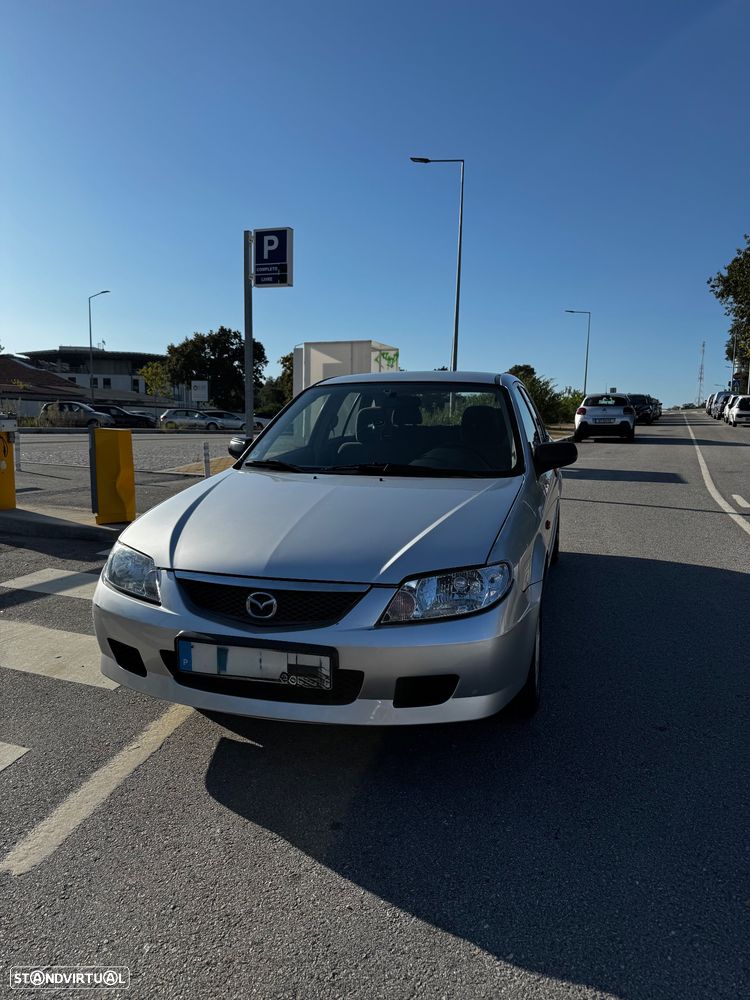 Mazda 323 F 1.3 Comfort AC+CR - 1