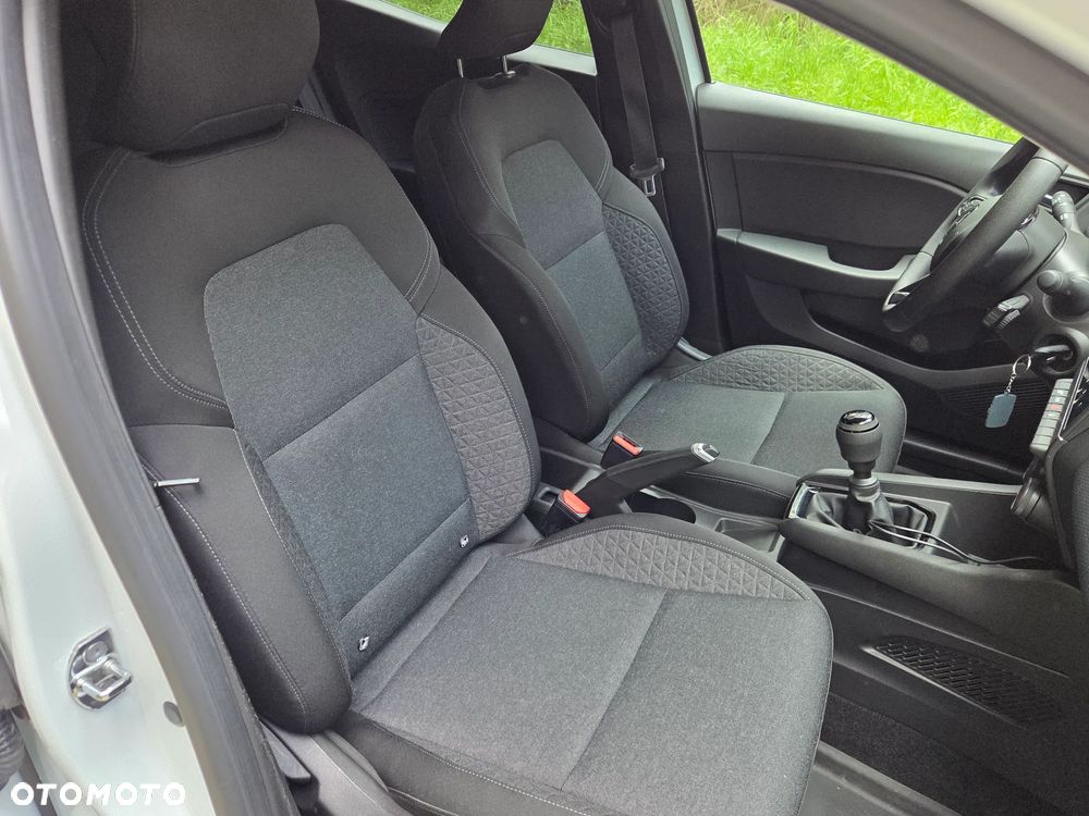 Renault Clio - 13