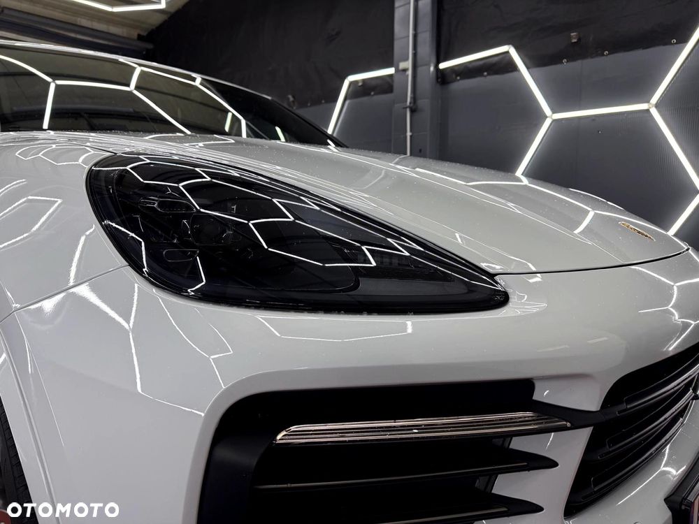 Porsche Cayenne E-Hybrid Platinum Edition - 14
