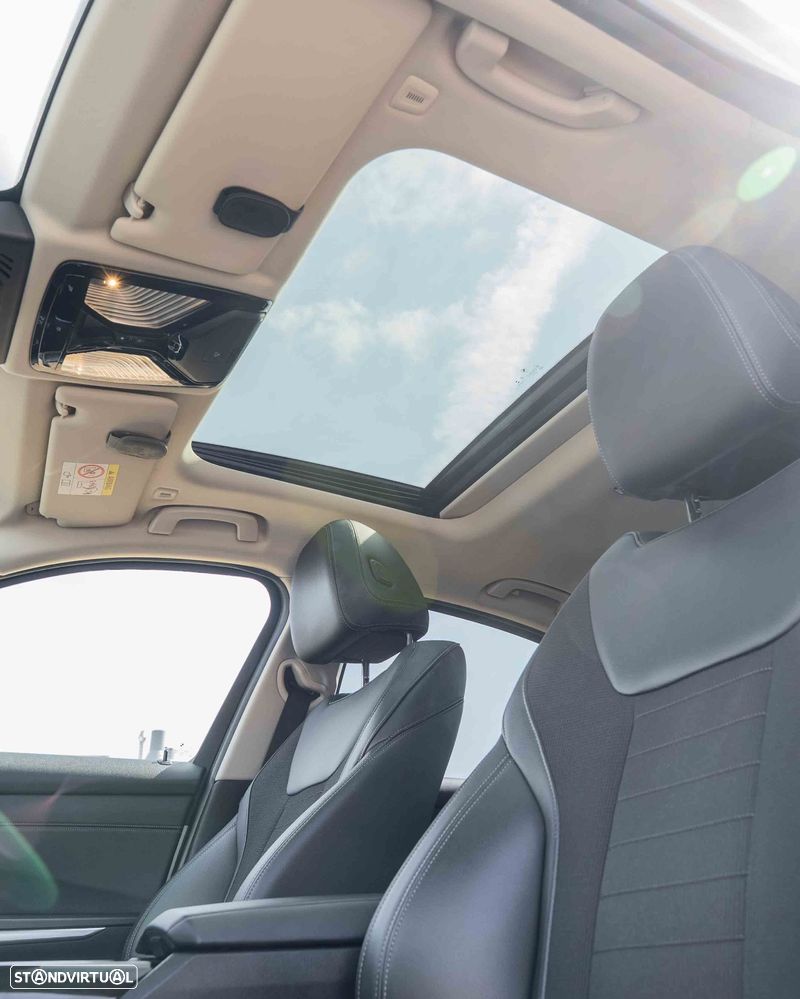 BMW 330 e Aut. Sport Line - 23