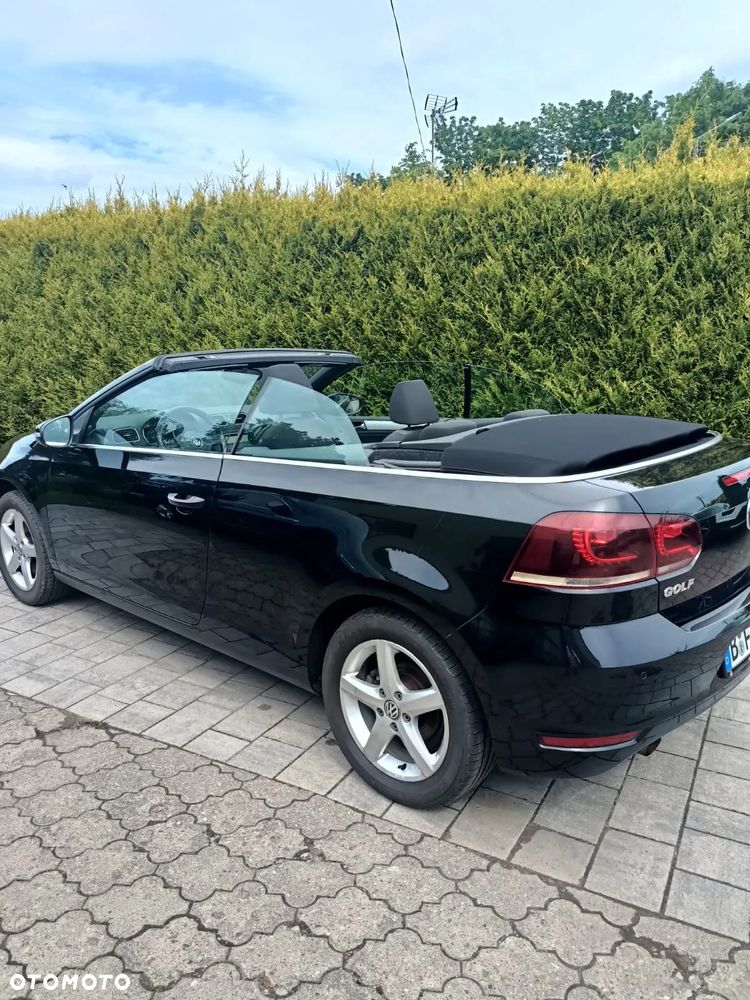 Volkswagen Golf - 1
