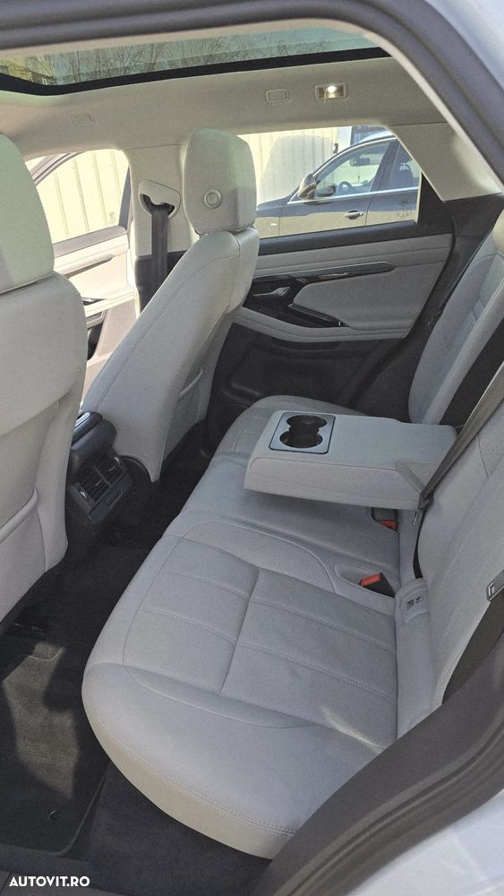 Land Rover Range Rover Evoque - 17