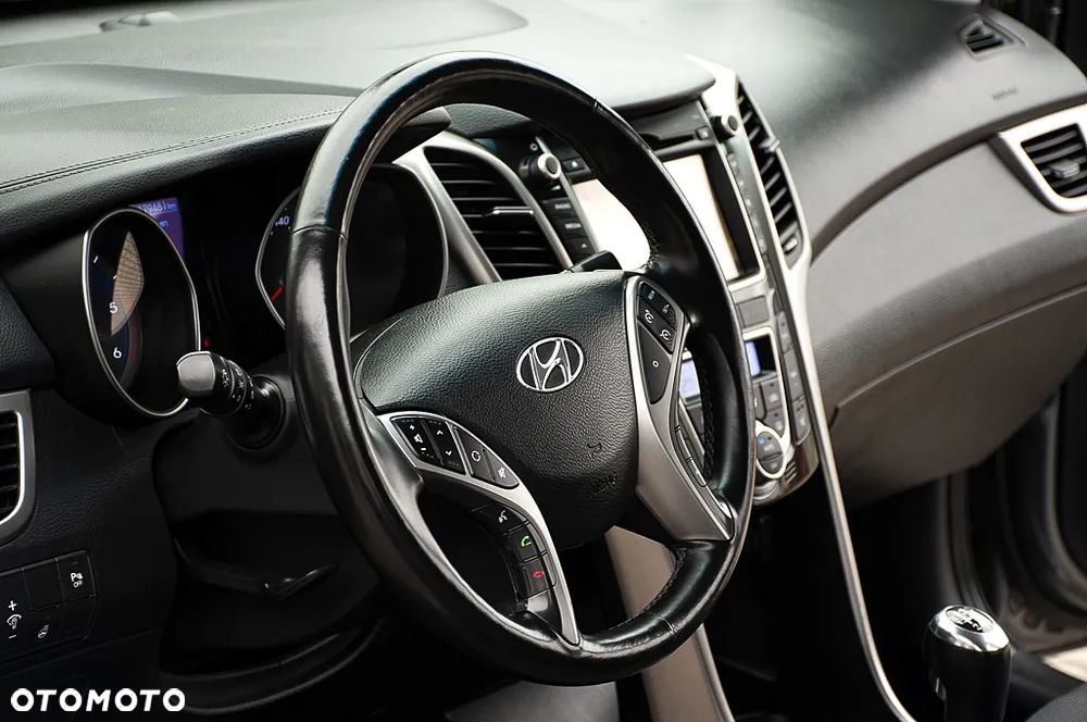 Hyundai i30 1.6 CRDi Premium - 25