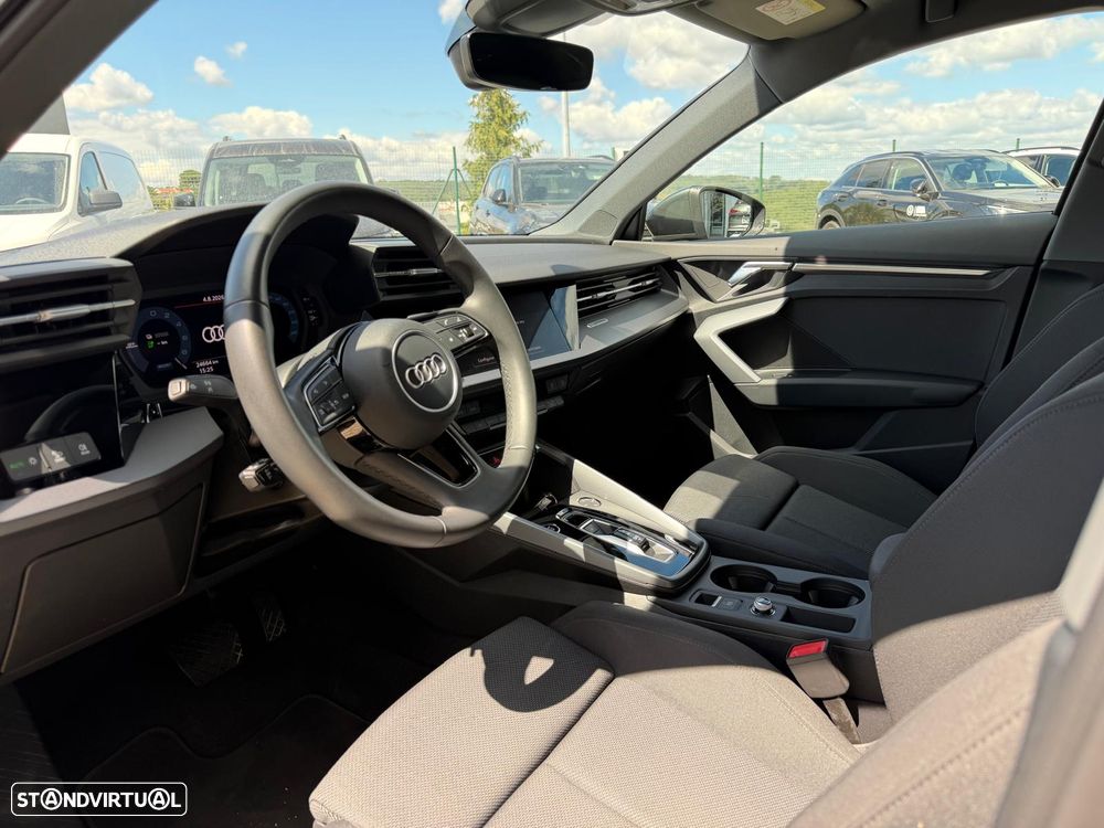 Audi A3 Sportback 40 TFSIe SE Business Plus - 9