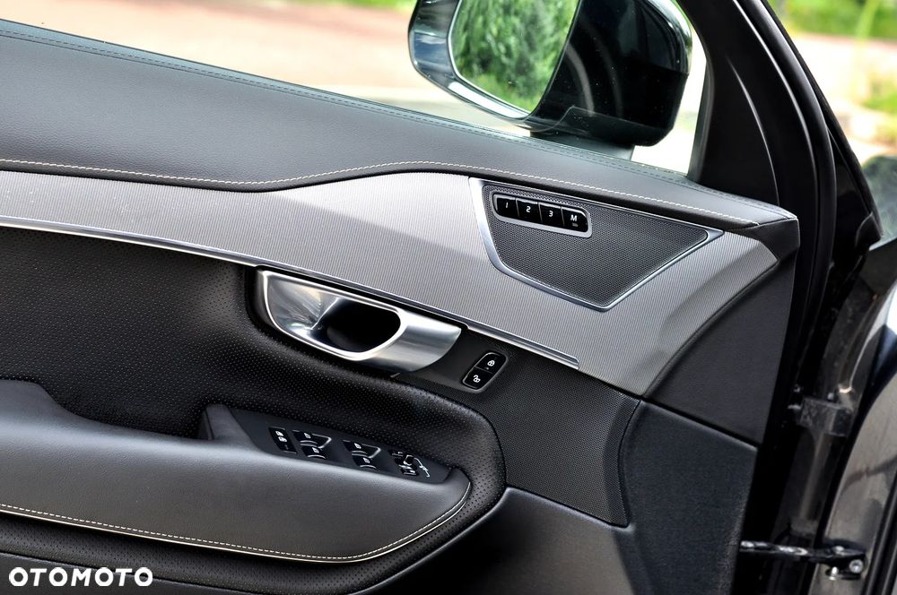 Volvo XC 90 T8 AWD Twin Engine Geartronic RDesign - 14