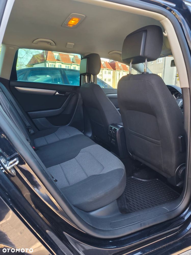 Volkswagen Passat 2.0 TDI Comfortline DSG - 19