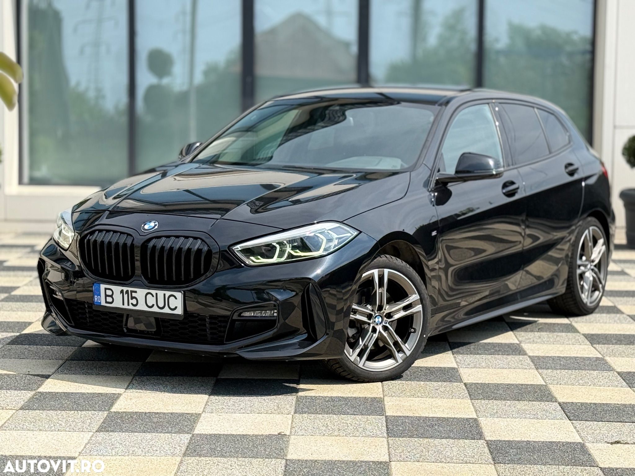 BMW Seria 1 118i Aut. M Sport - 1