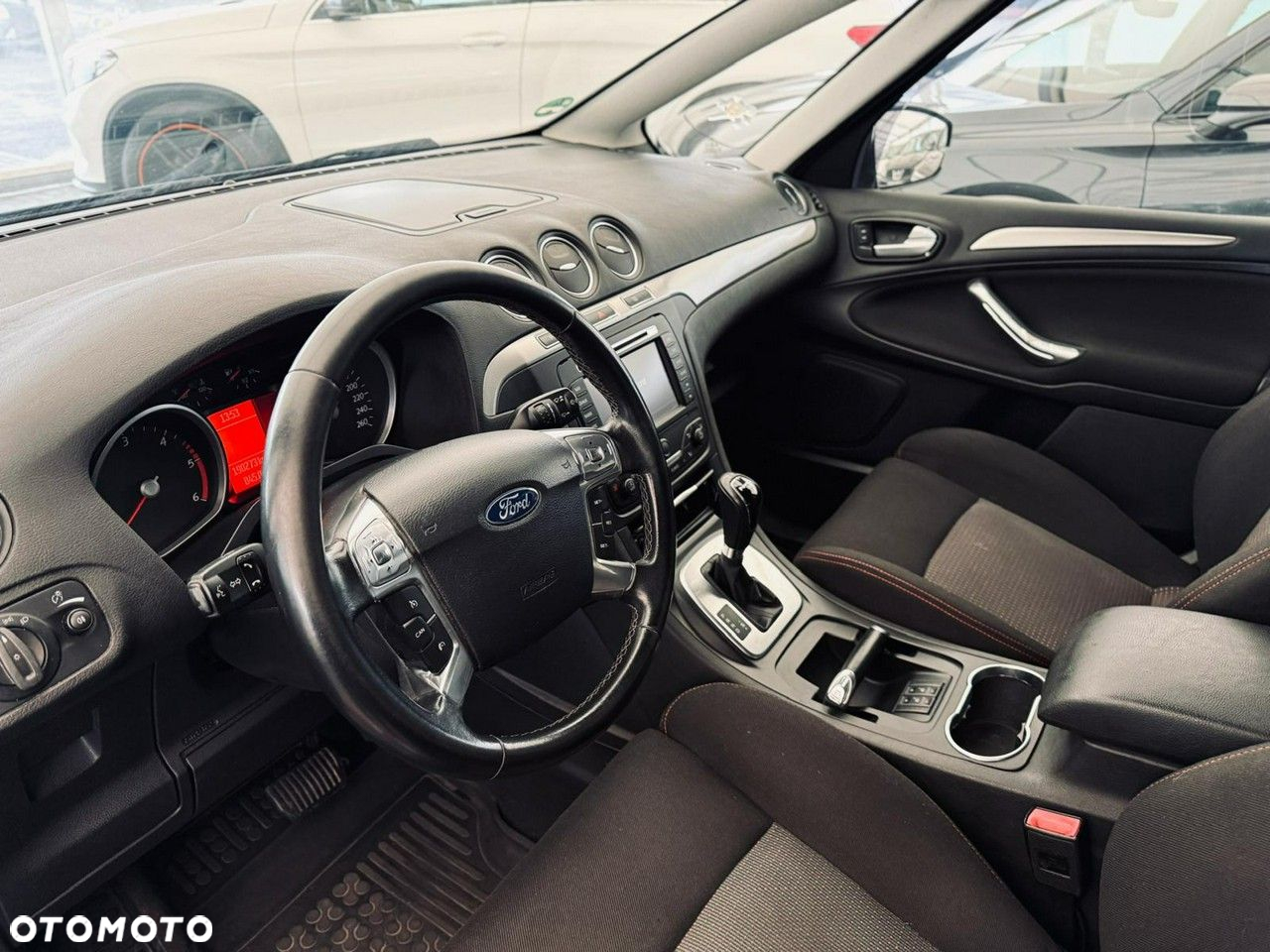 Ford S-Max - 23