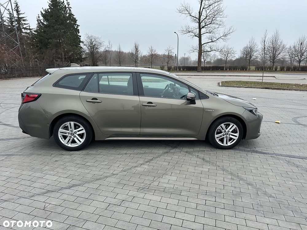 Toyota Corolla 2.0 Hybrid Comfort - 4