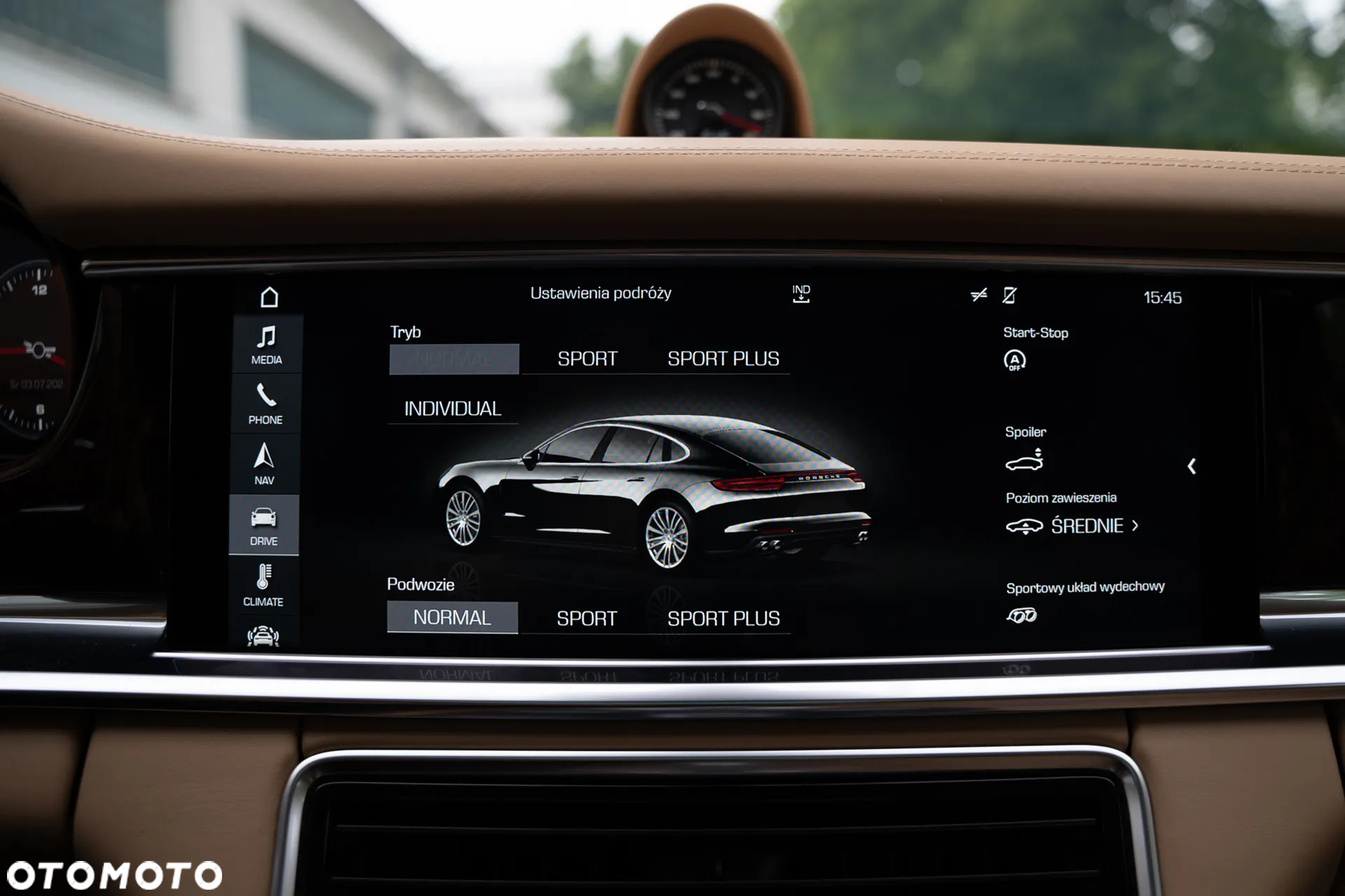 Porsche Panamera 4S - 13