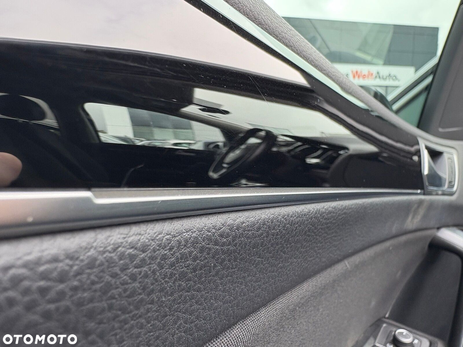 Volkswagen Touran 1.5 TSI EVO Highline - 20