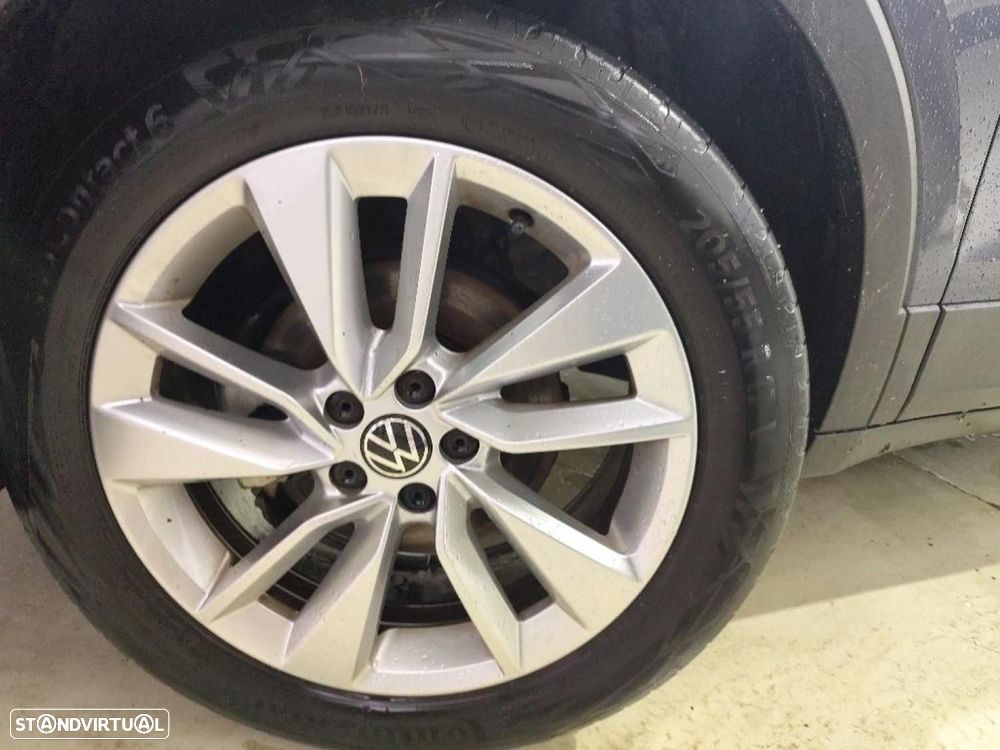 VW T-Cross 1.0 TSI Urban DSG - 25