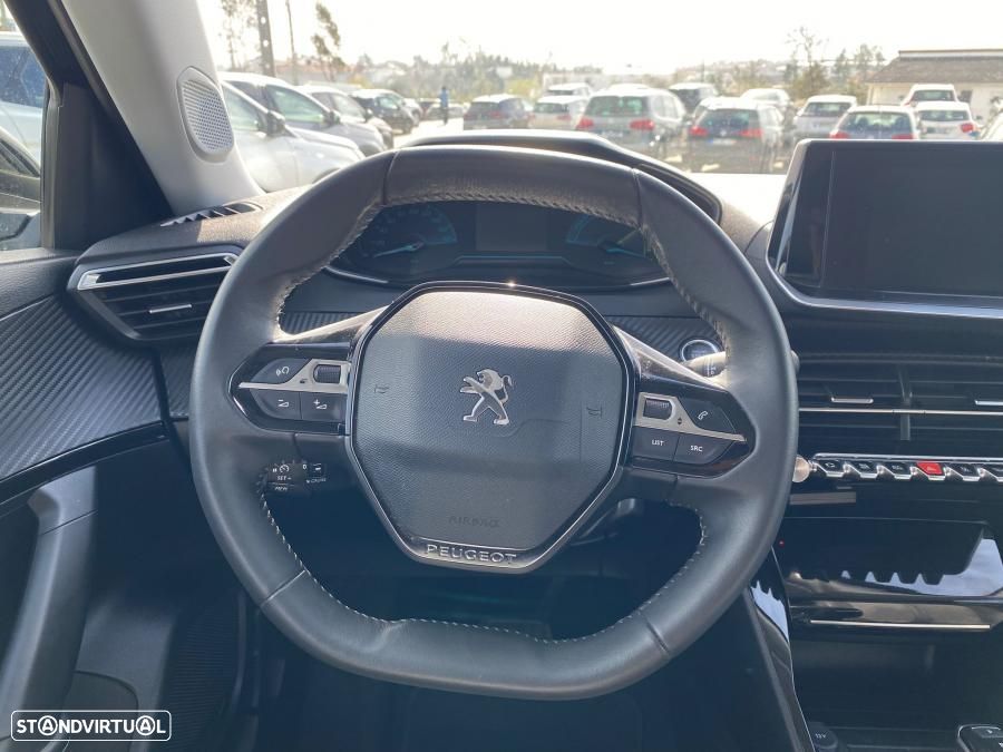 Peugeot e-2008 50 kWh SE Style - 6