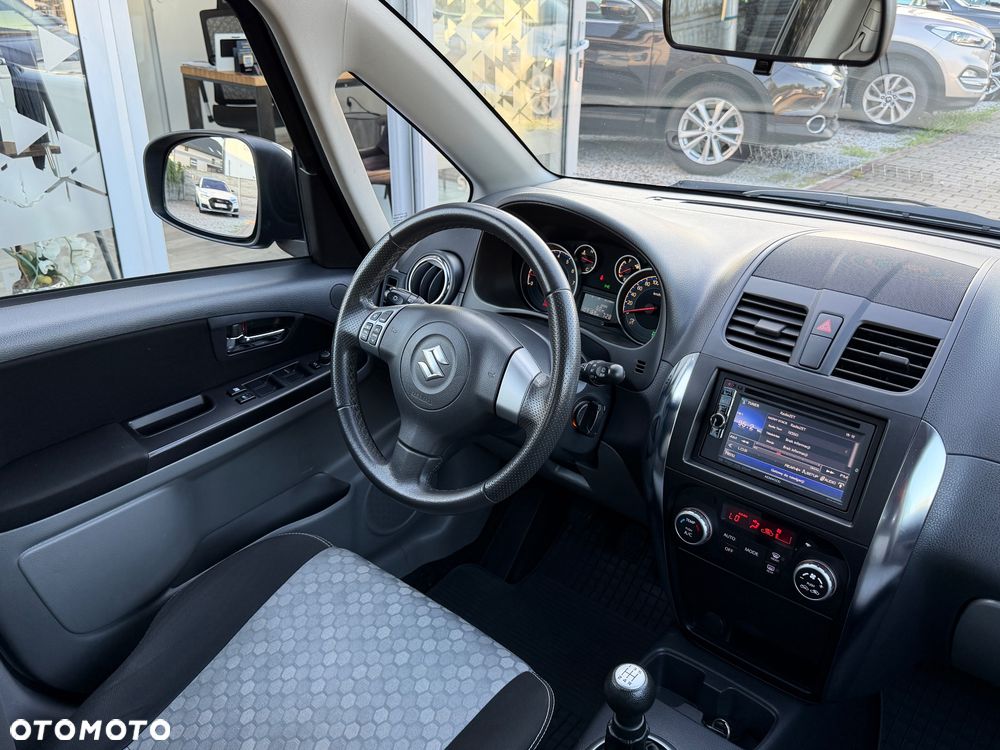Suzuki SX4 1.6 Premium 4WD - 21