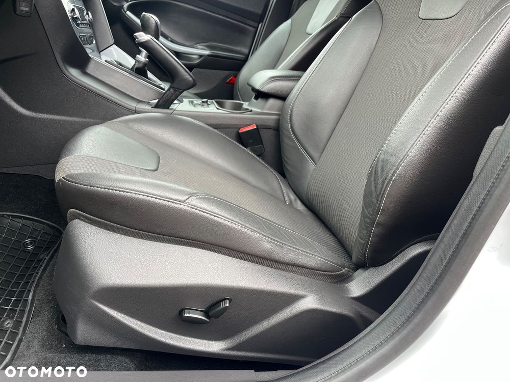 Ford Focus 1.0 EcoBoost Start-Stopp-System Business Edition - 19