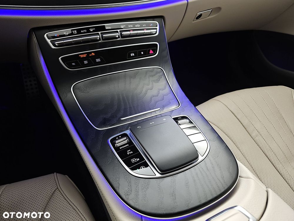 Mercedes-Benz CLS - 15