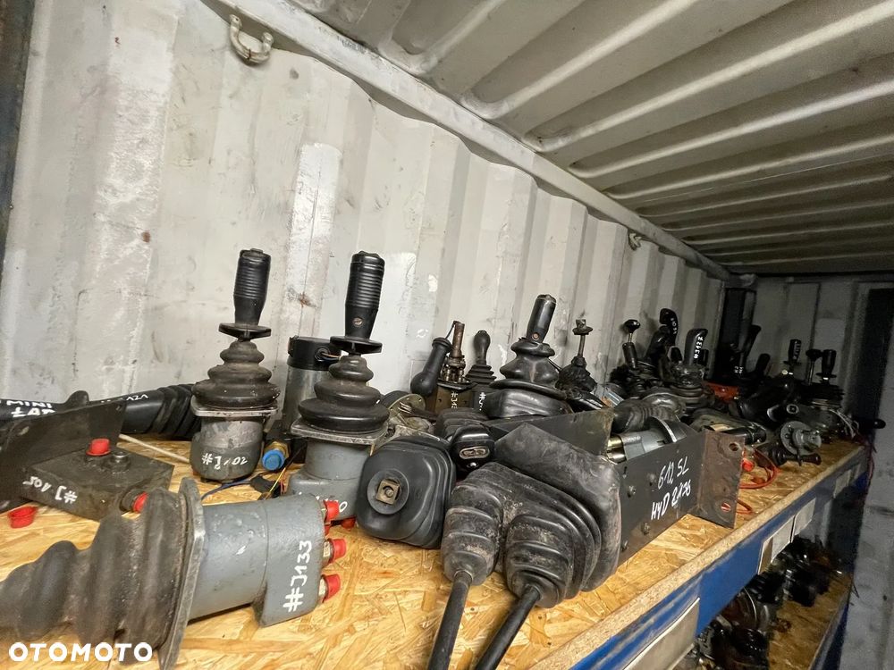 Pompa hydrauliczna Silnik hydrauliczny Rozdzielacz hydrauliczny Zemek Kostka Liebherr Cat Zeppelin Schaeff Terex Etec Eder koparki ładowarki Duży wybór! - 9